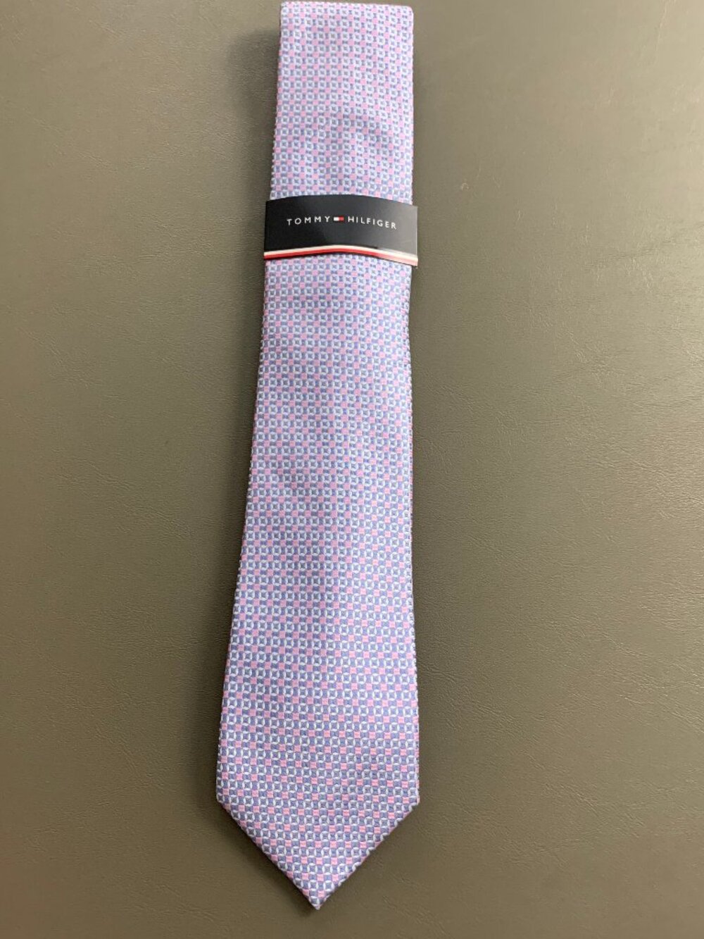 Tommy Hilfiger Men's 3'' Polyester Blend Neck Tie, Pink Blue Geometric, One Size